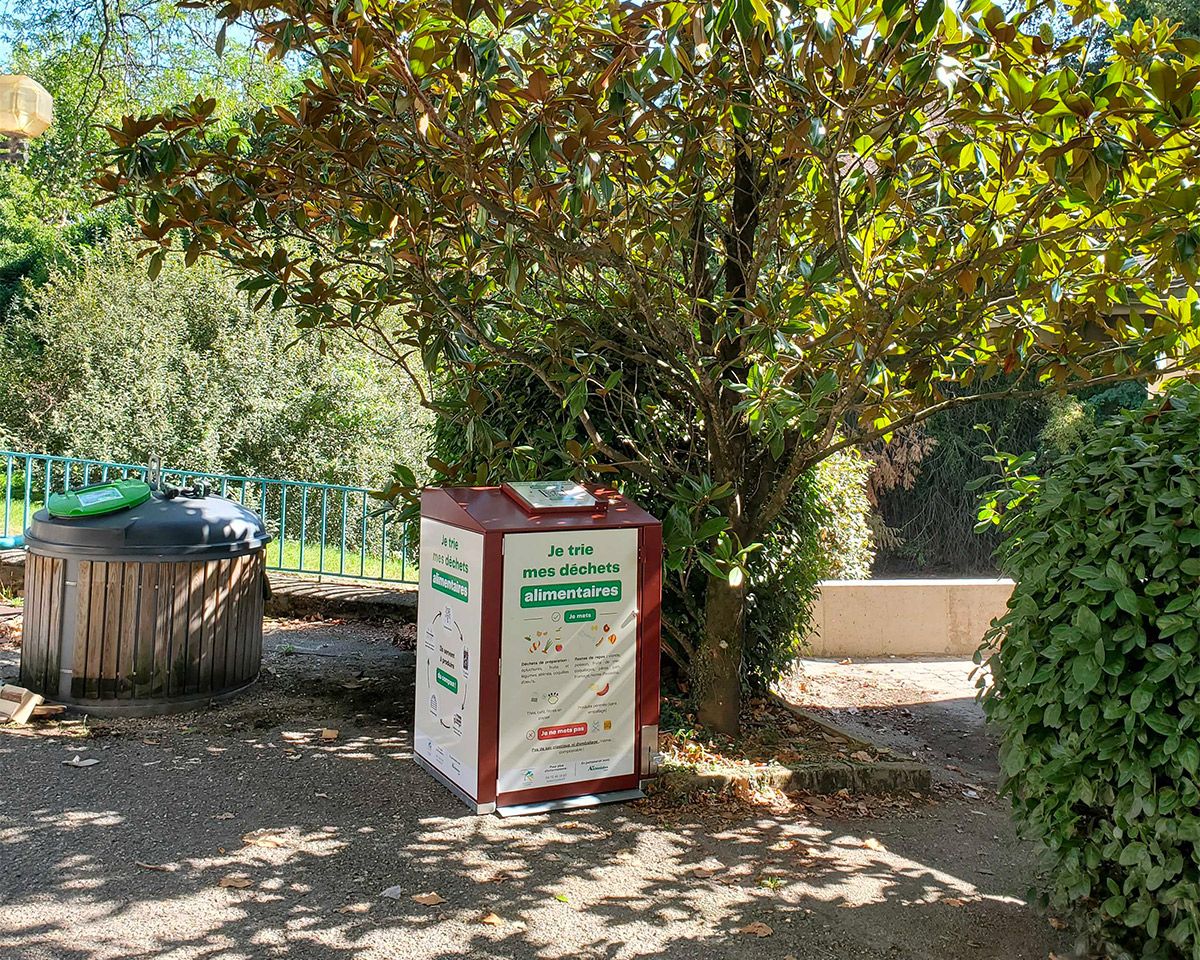 abri-bac biodéchets lyon saint exupéry en dauphiné